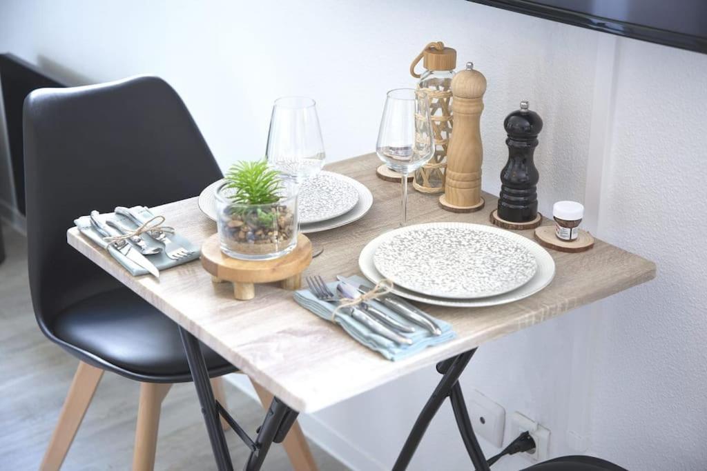 L'Authentique *Studio *Parking Prive* *Wifi*Calme 卢德 外观 照片